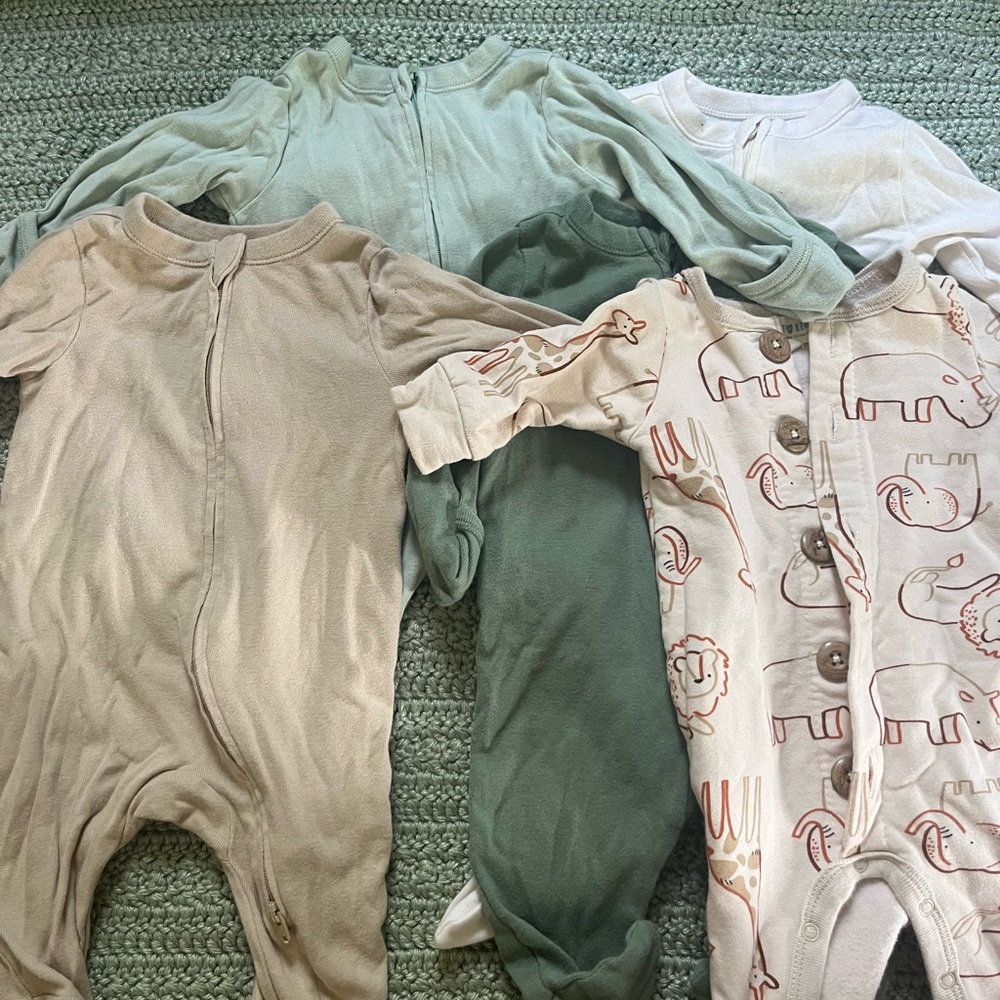 Old Navy Kids One Piece Footies - Green, Beige, White